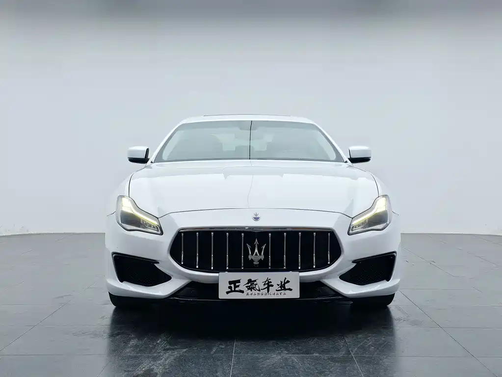 Maserati Quattroporte 2015 — фото 4
