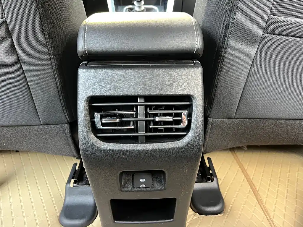 Haval M6 2022 — фото 16