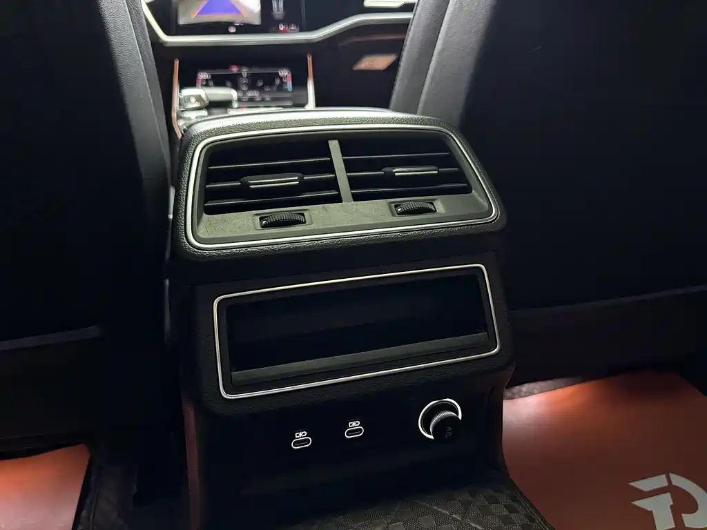 Audi A6L 2023 — фото 28