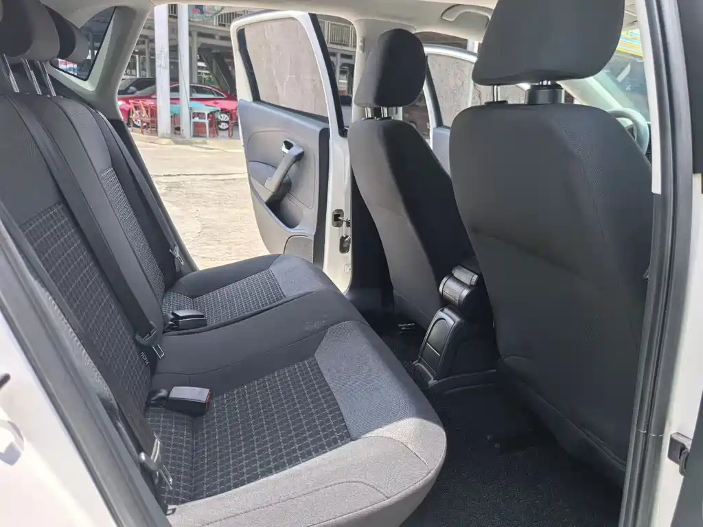 Volkswagen Polo 2016