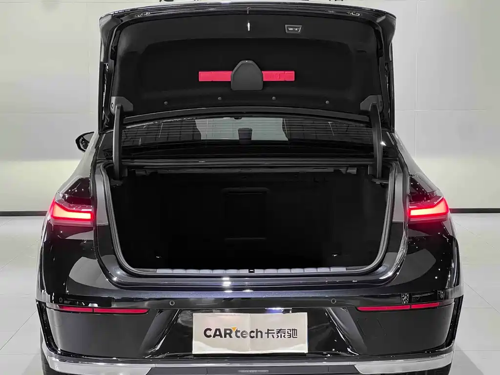 BMW 7 Series 2025 — фото 15