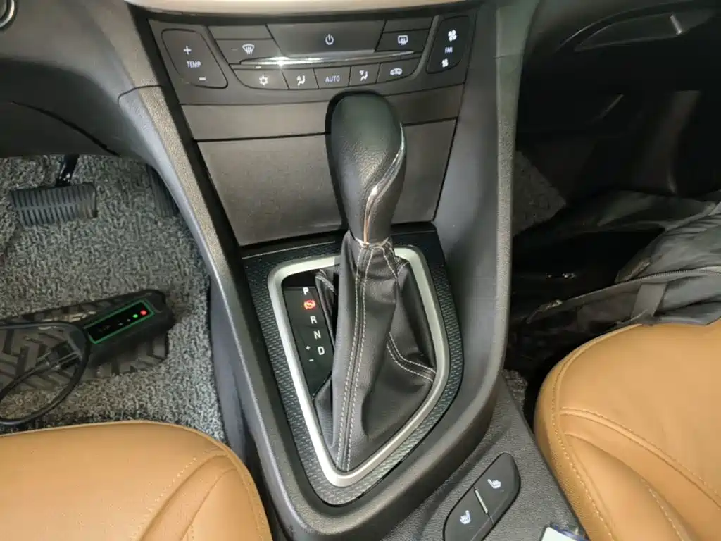 Buick Excelle 2018 — фото 14