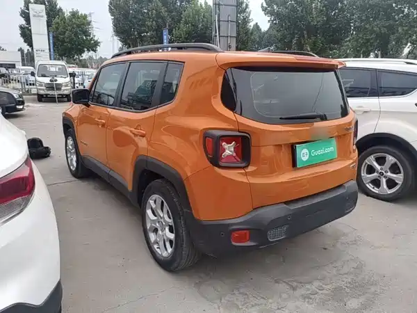 Jeep Freeman 2018