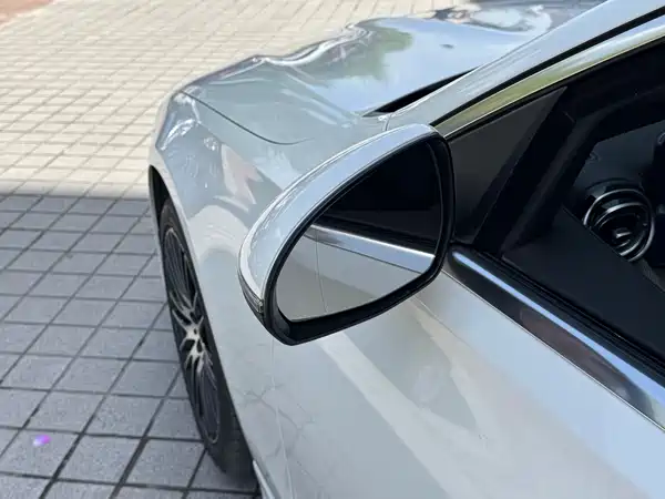 Mercedes-Benz C-Class 2024