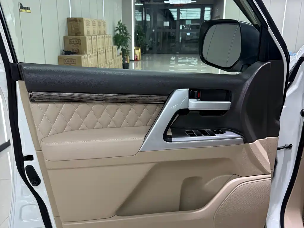 Toyota Land Cruiser 2015 — фото 20