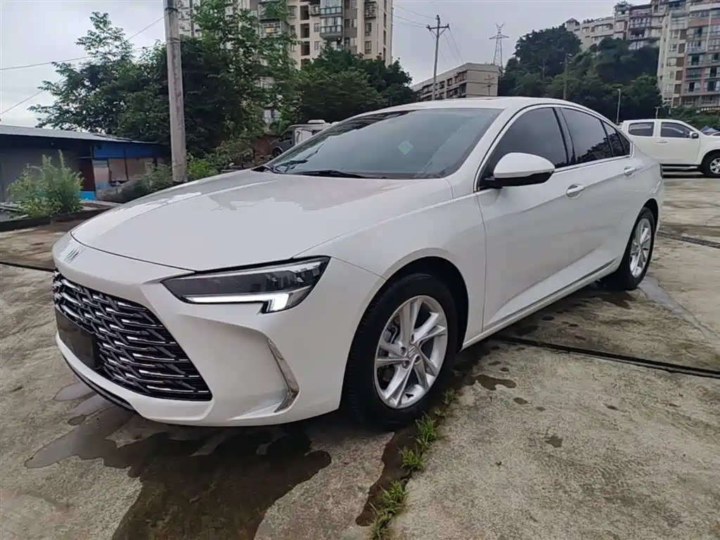 Buick Regal 2025