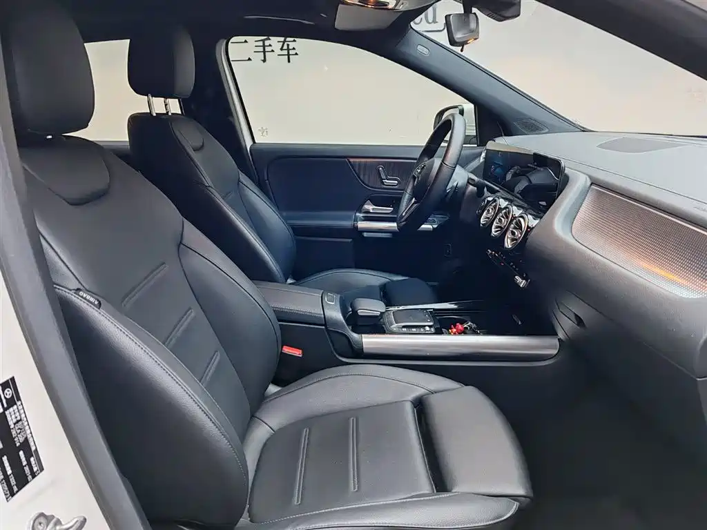 Mercedes-Benz GLA 2021 — фото 15