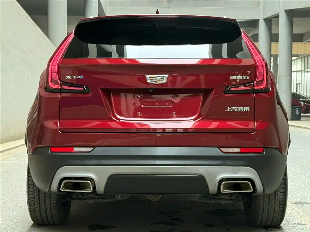 Cadillac XT4 2019 — фото 4