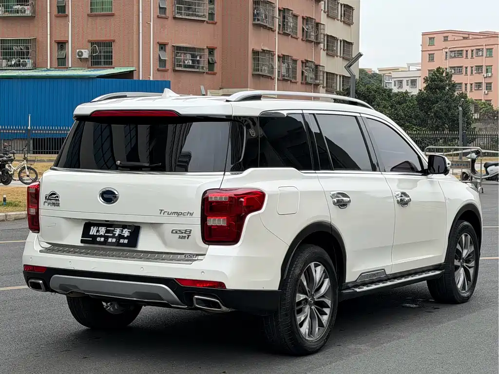 GAC Motor Trumpchi GS8 2017 — фото 9
