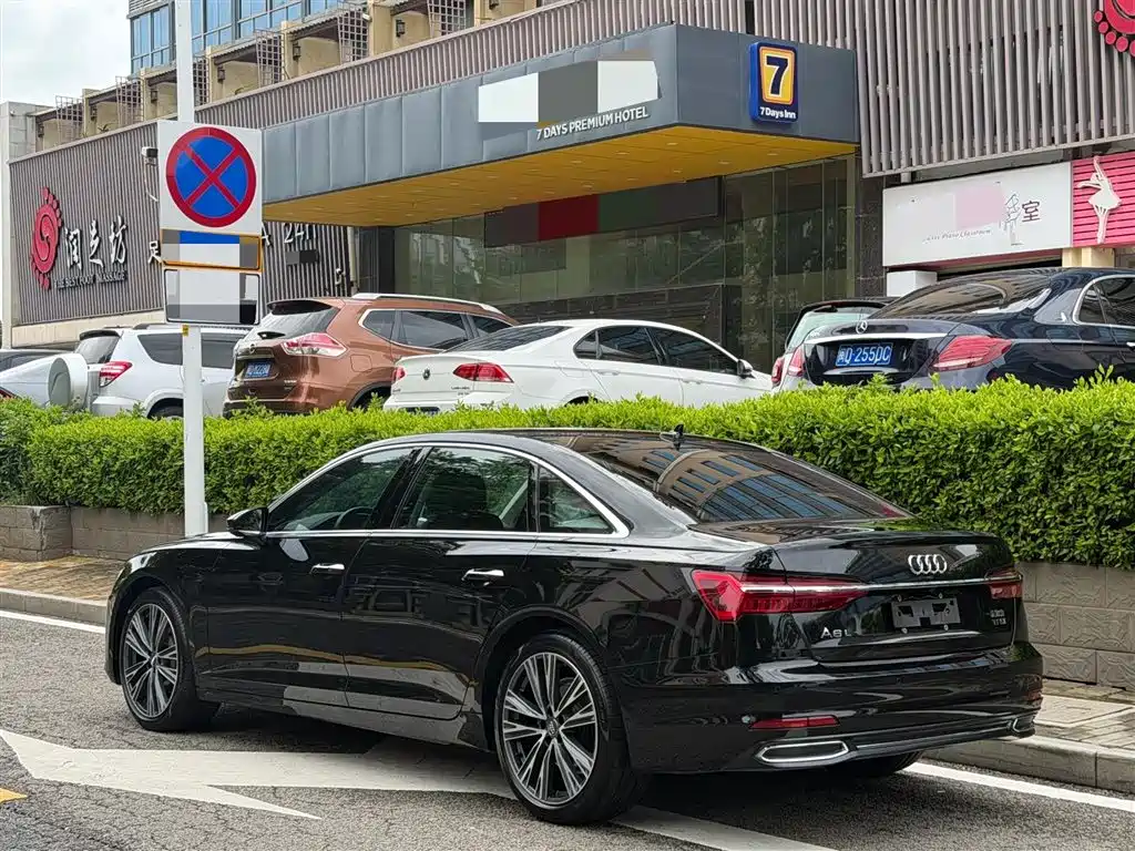 Audi A6L 2019 — фото 11