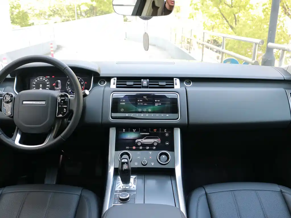 Land Rover Sport 2021 — фото 13