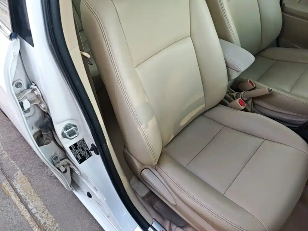 Toyota Yaris L 2016 — фото 25