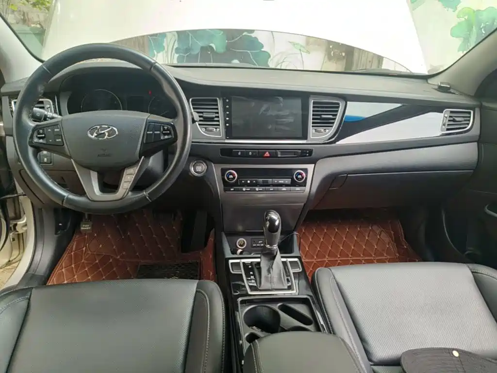 Hyundai Mistra 2015 — фото 10