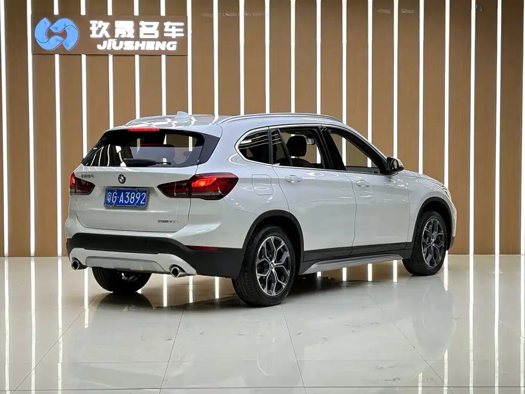 BMW X1 2020 — фото 15
