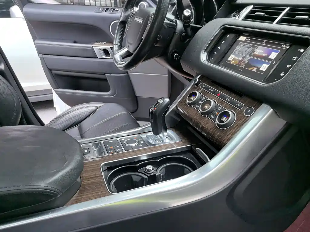 Land Rover Range Rover Sport 2016 — фото 14