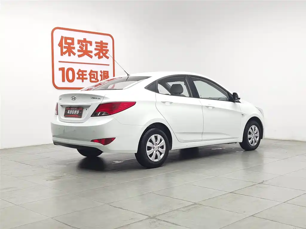Hyundai Verna 2015 — фото 2