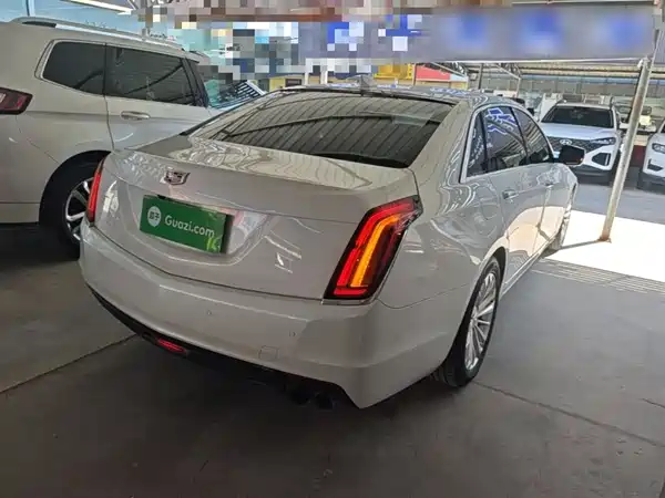 Cadillac CT6 2017