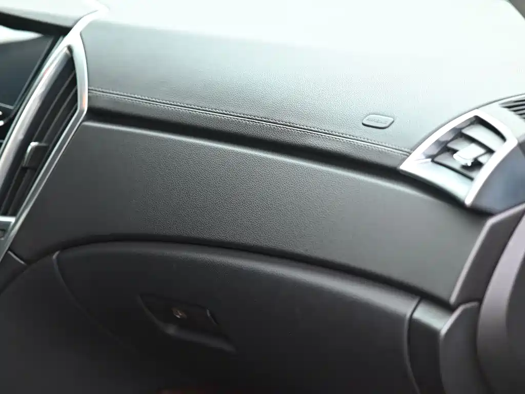 Cadillac SRX 2013 — фото 12
