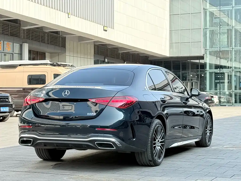 Mercedes-Benz C-Class 2023 — фото 5