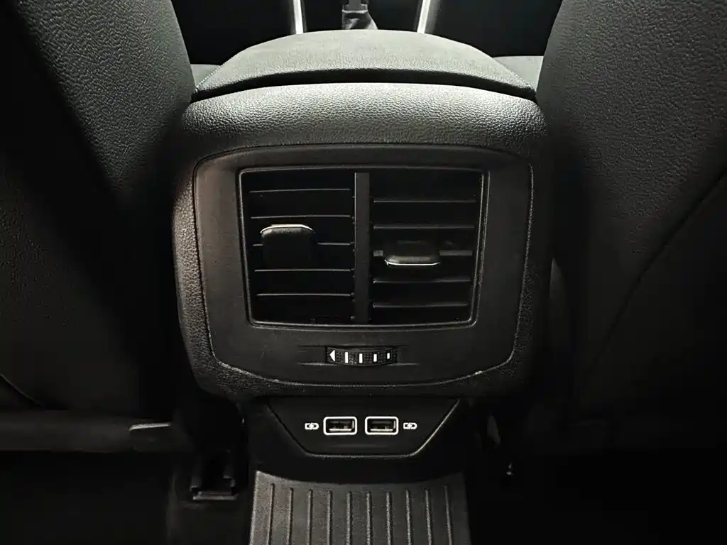 Volkswagen T-Roc 2022 — фото 15