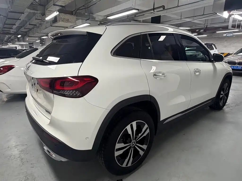 Mercedes-Benz GLA 2021 — фото 17