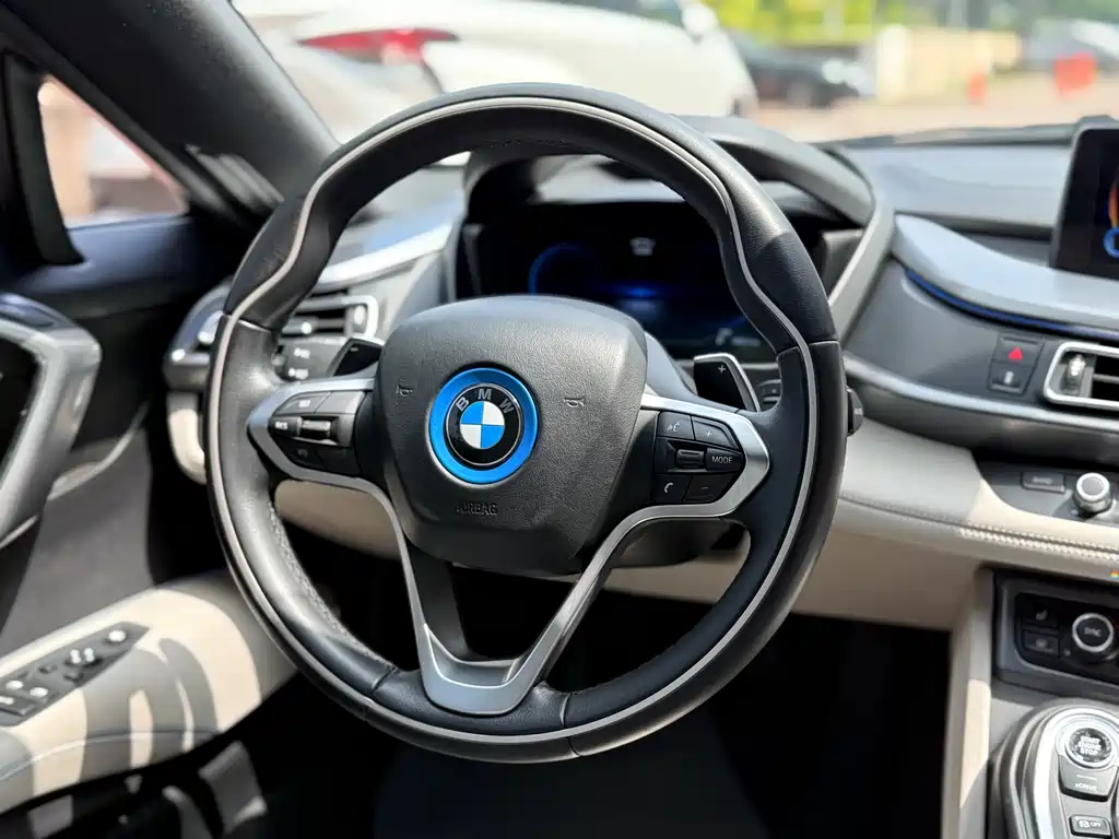 BMW i8 2016 — фото 11