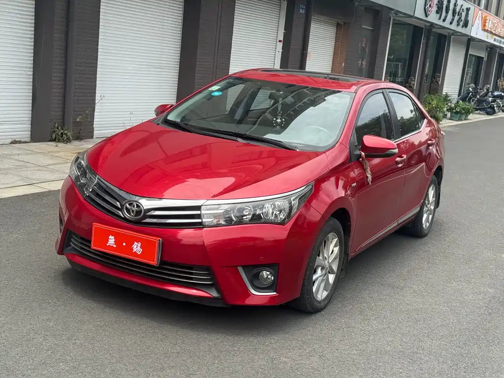 Toyota Corolla 2015 — фото 1