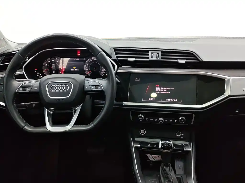 Audi Q3 2022 — фото 11