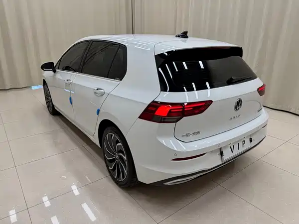 Volkswagen Golf 2022