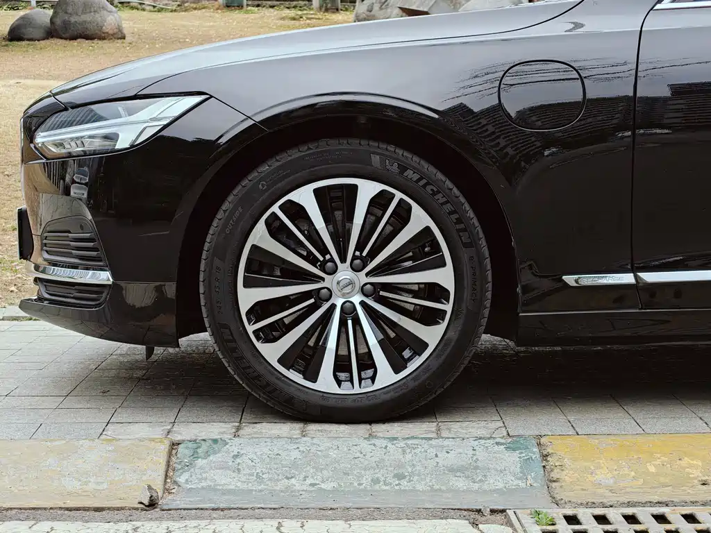 Volvo S90 PHEV 2023 — фото 5