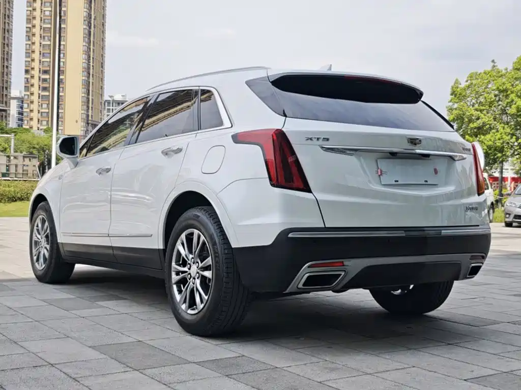 Cadillac XT5 2019 — фото 11