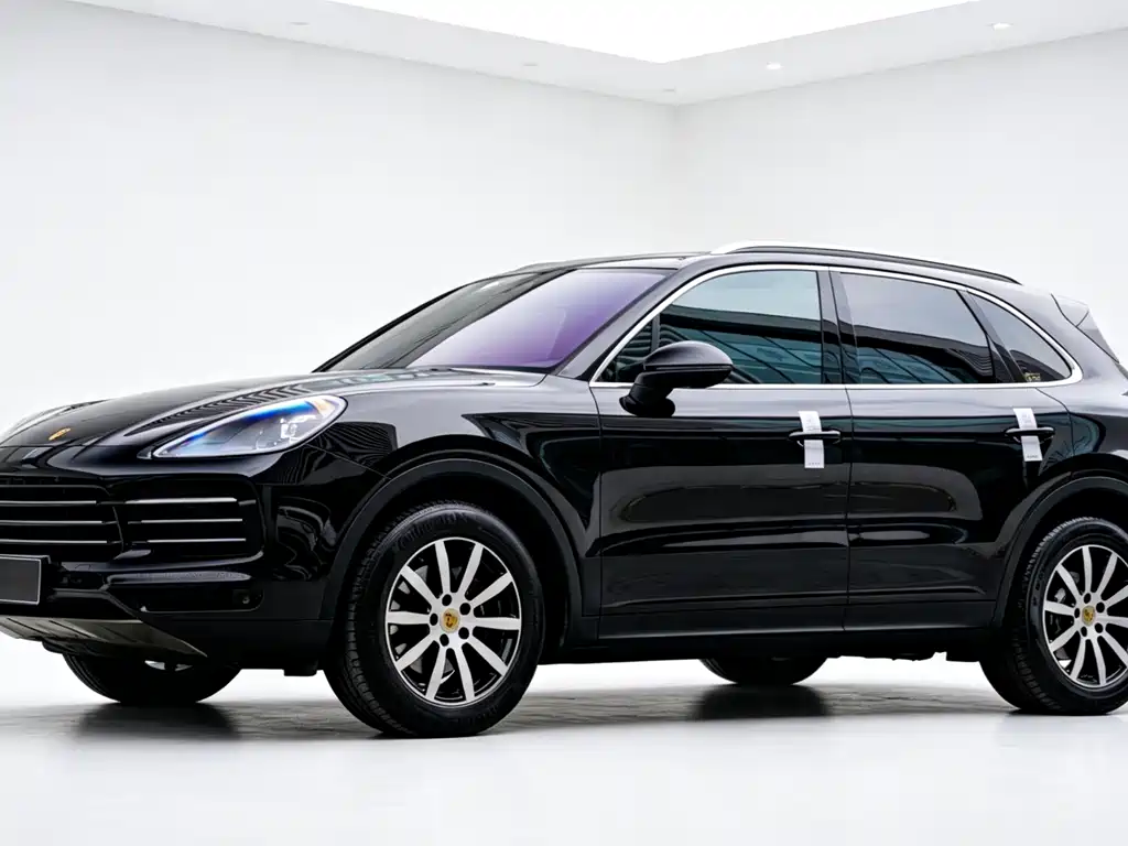 Porsche Cayenne 2018 — фото 1