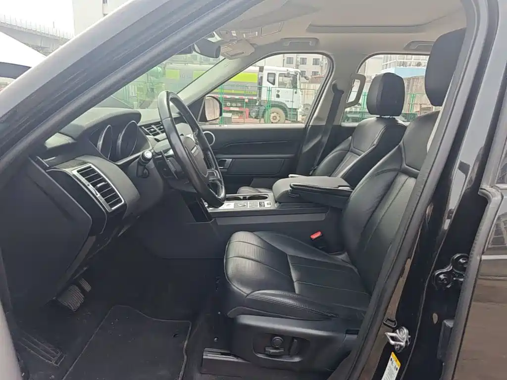 Land Rover Discovery 2018 — фото 22