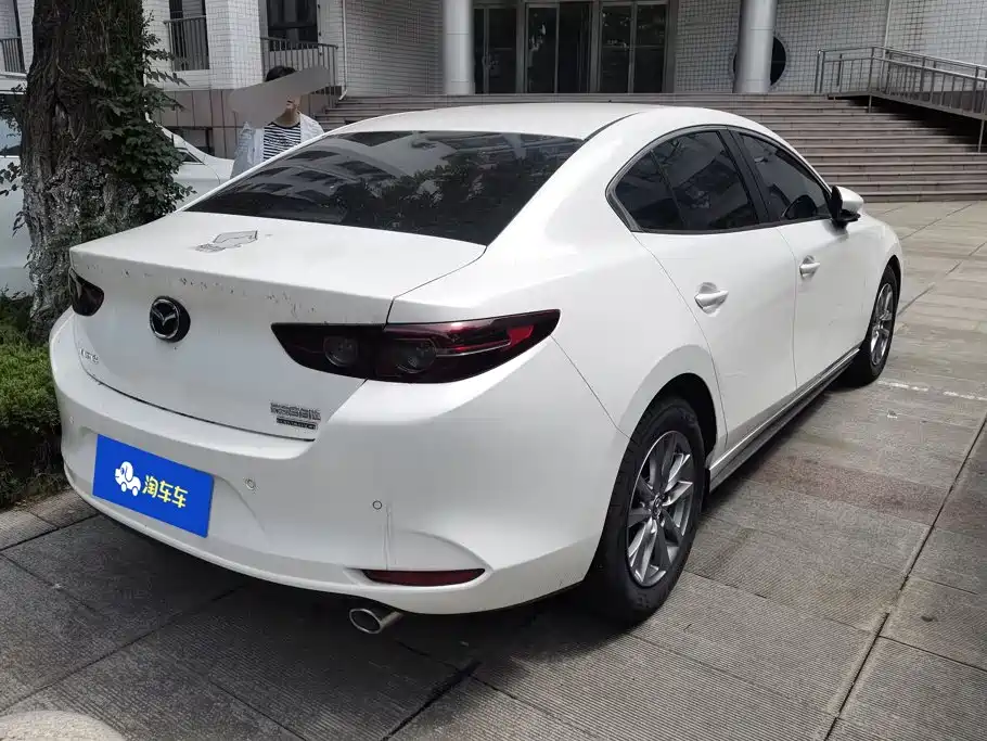 Mazda 3 Axela 2022