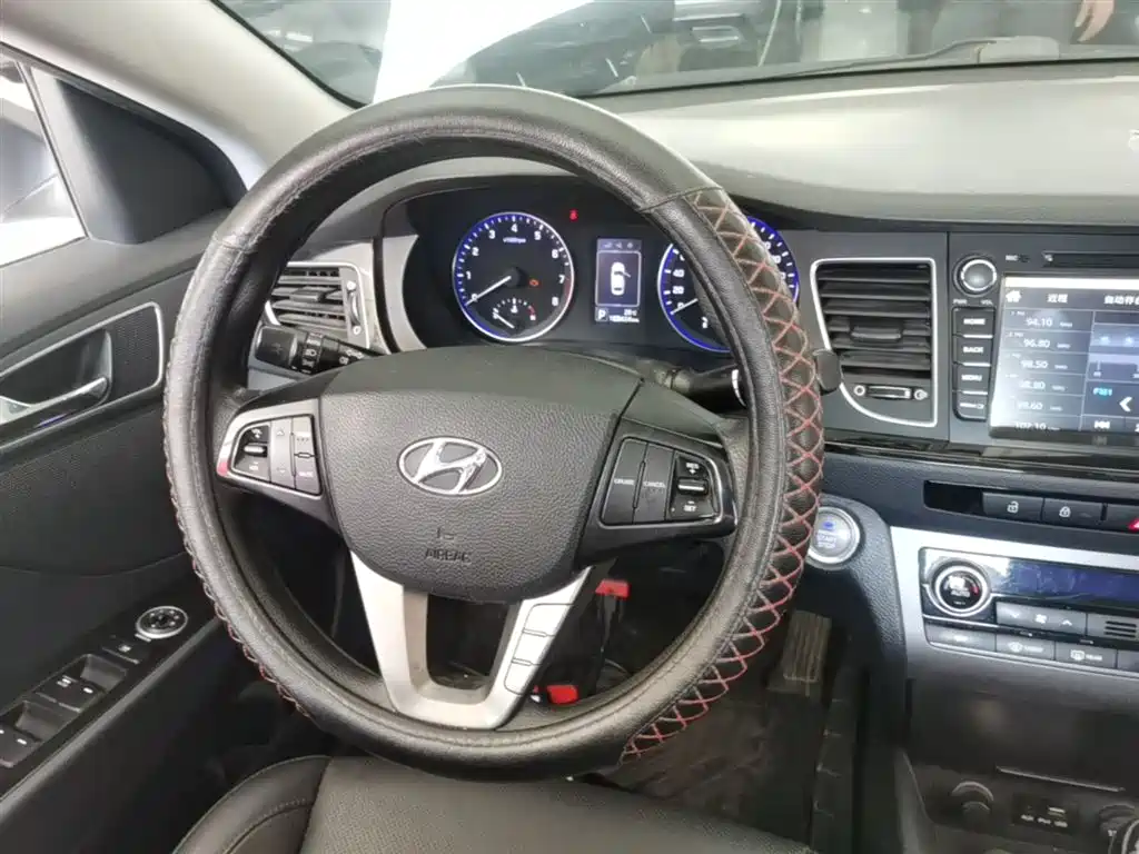 Hyundai Mistra 2015 — фото 11