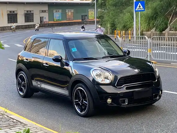 MINI Countryman 2012