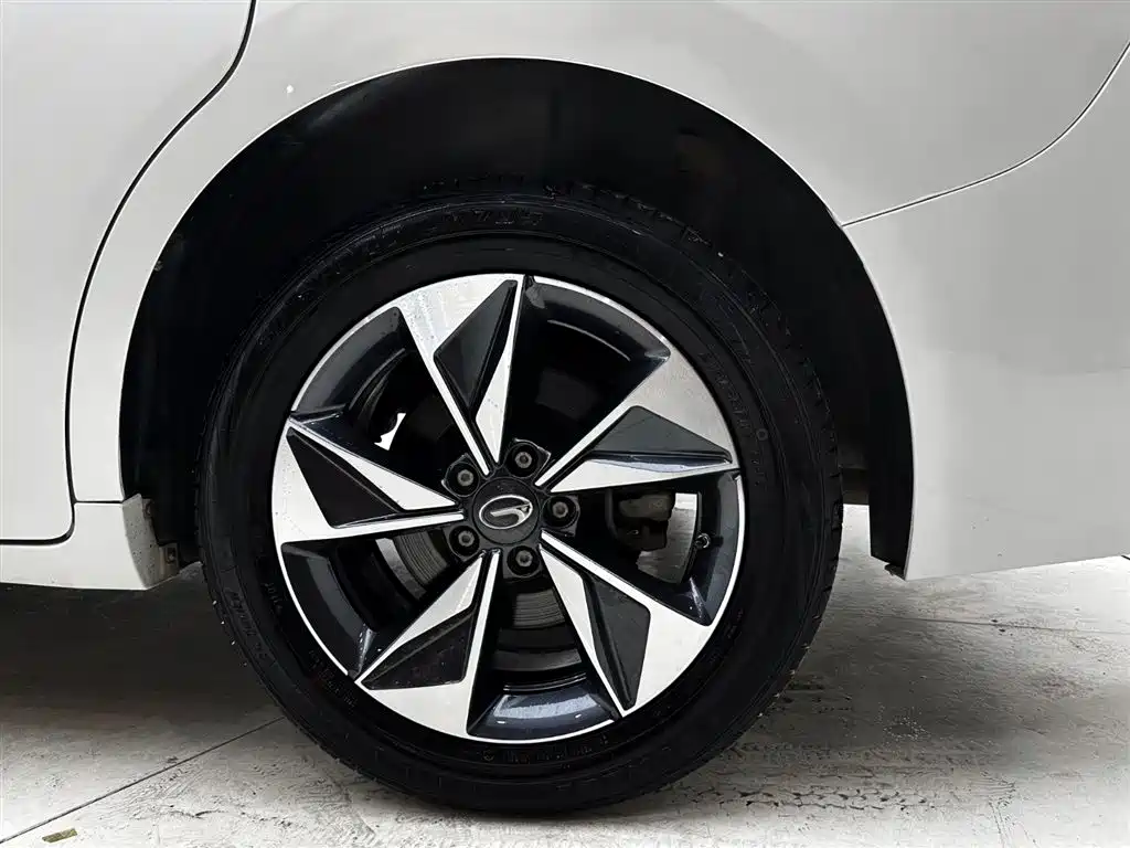 GAC Motor Trumpchi M6 2022 — фото 23