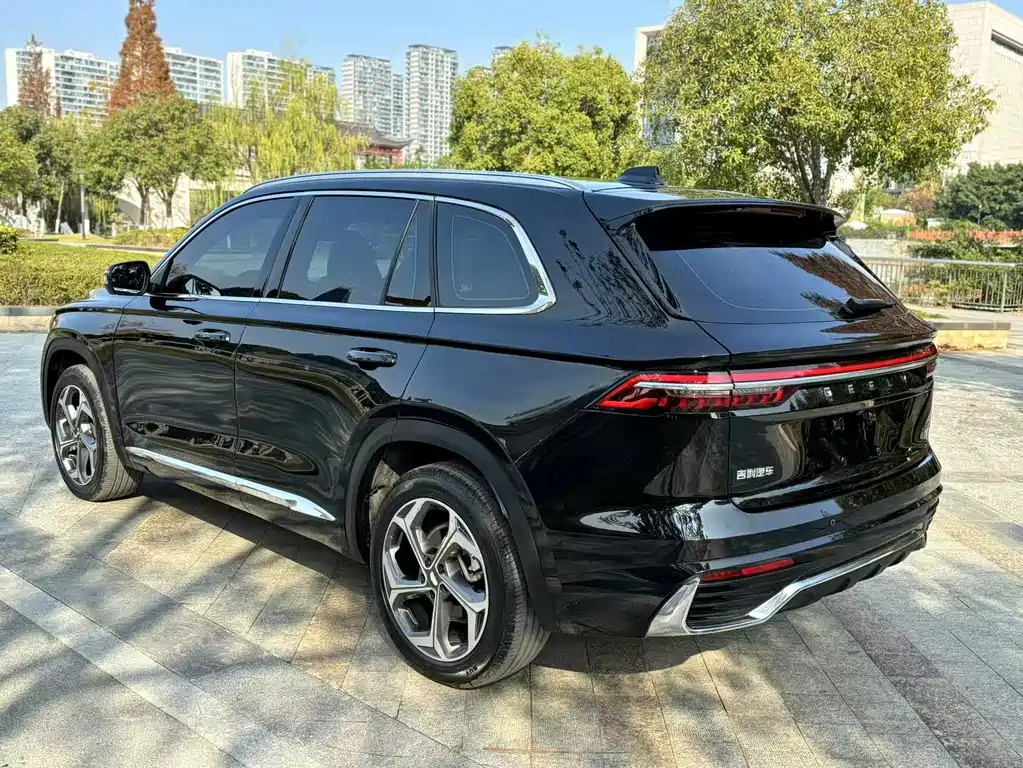 Geely Xingyue L 2024 — фото 15