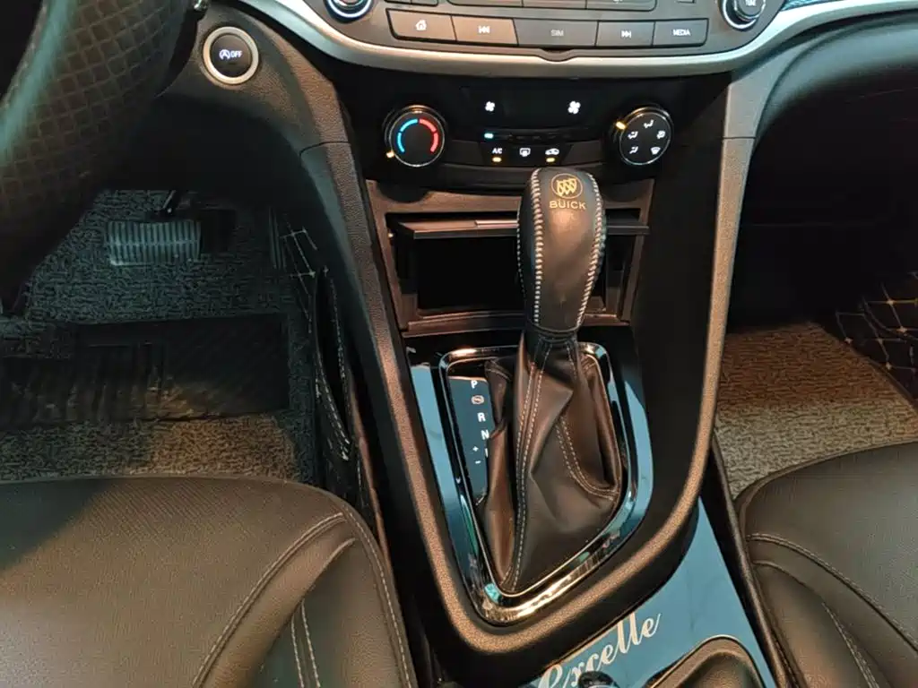 Buick Excelle 2021 — фото 14