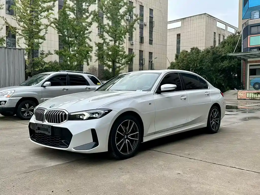 BMW 3 Series 2023