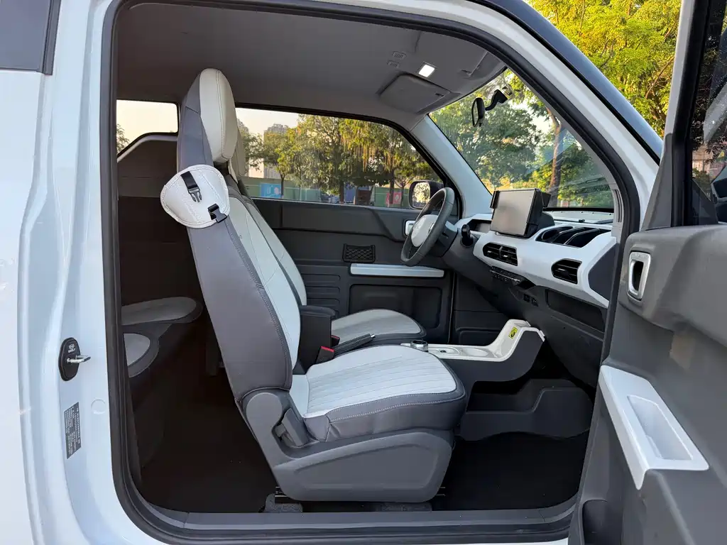 Geely Galaxy Panda 2024