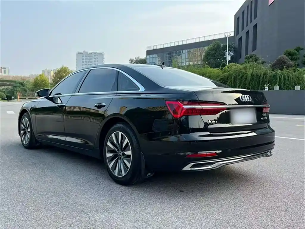 Audi A6L 2023 — фото 15