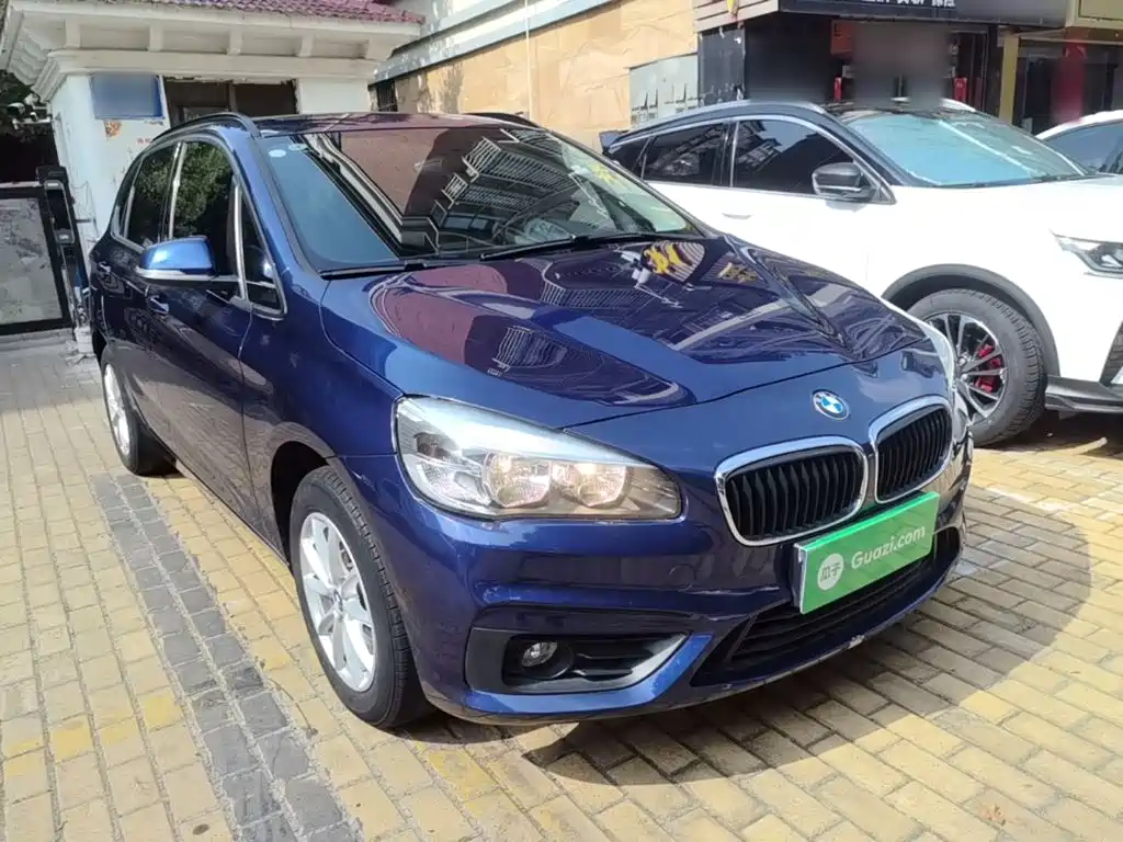 BMW 2 Series Active Tourer 2017 — фото 4