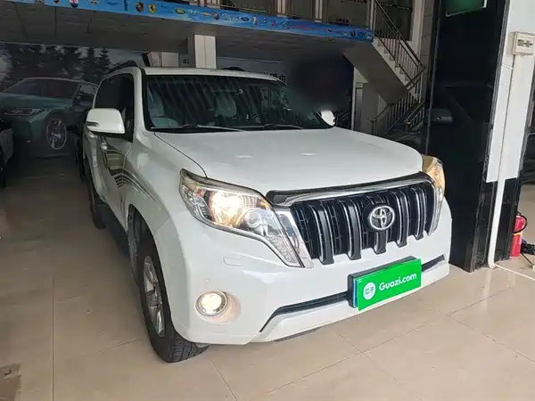 Toyota Prado 2016