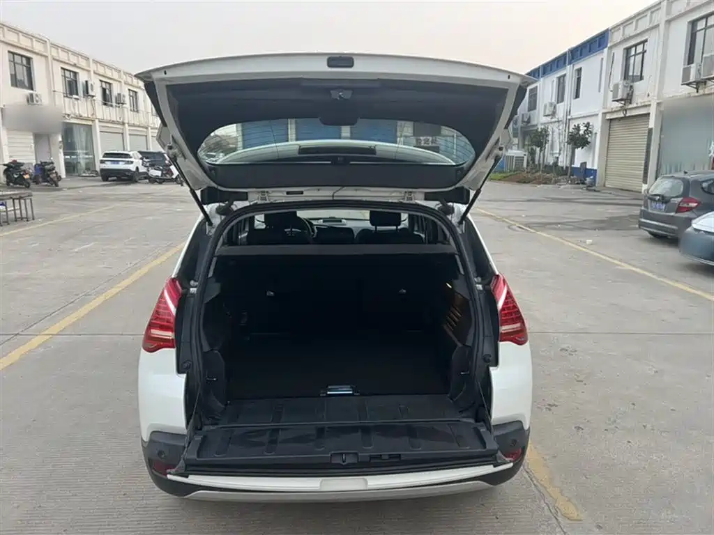 Peugeot 3008 2015 — фото 15