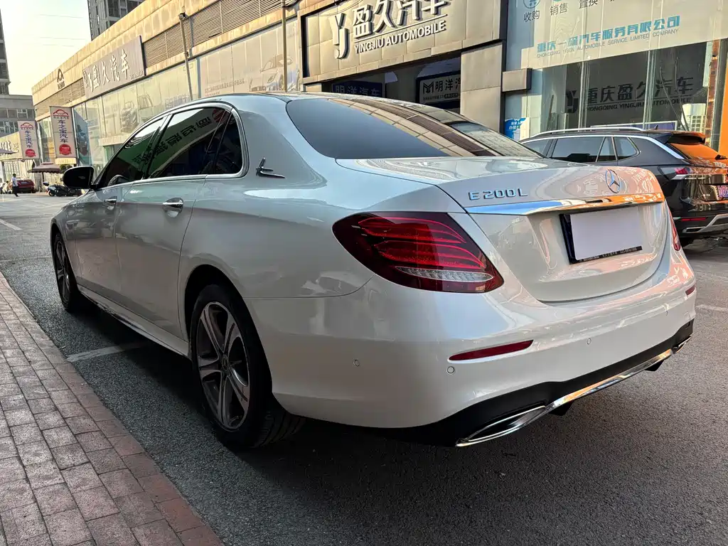 Mercedes-Benz E-Class 2017 — фото 6