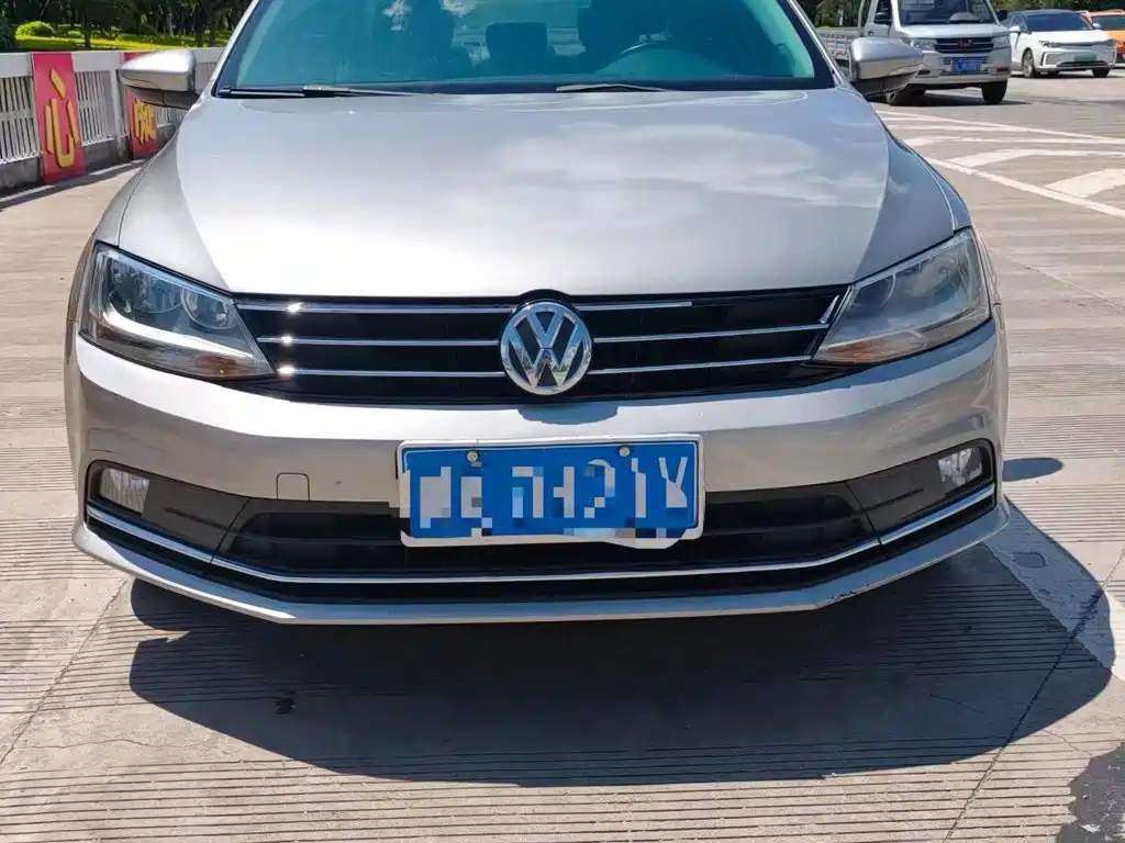 Volkswagen Sagitar 2017