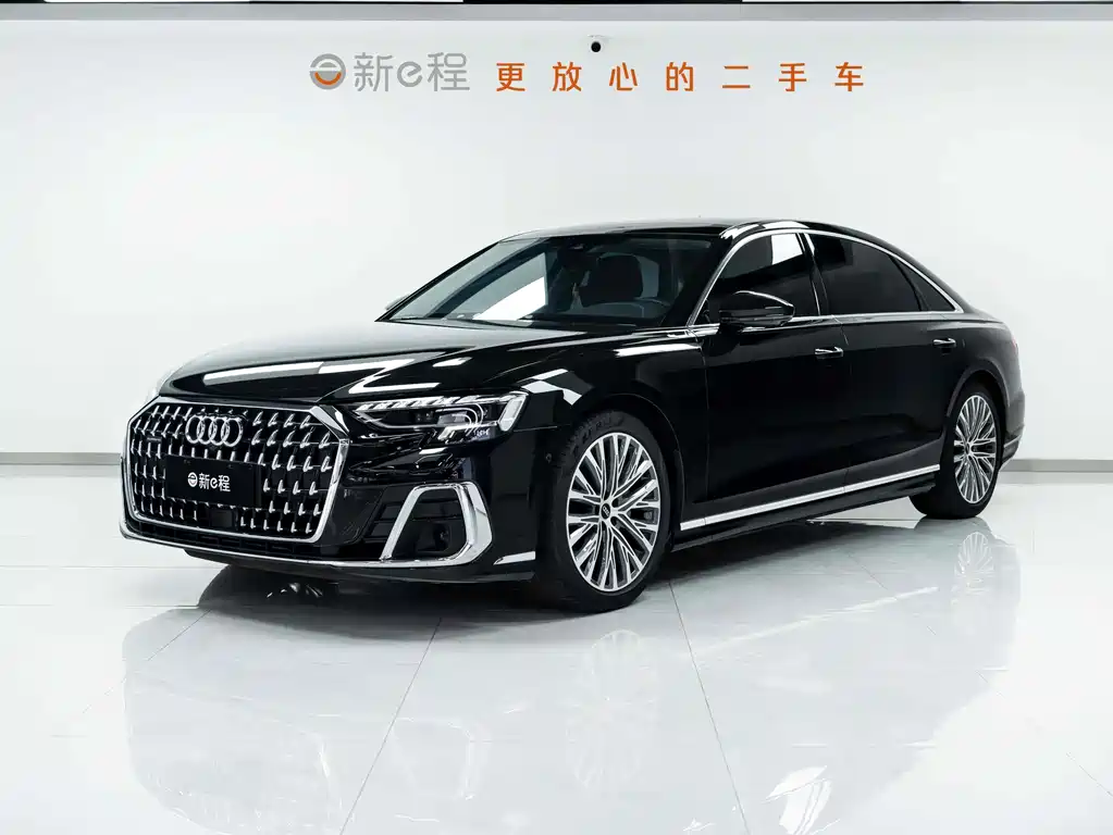 Audi A8 2023 — фото 1