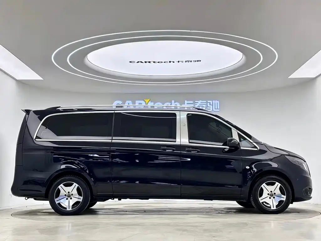Mercedes-Benz Vito 2023 — фото 31