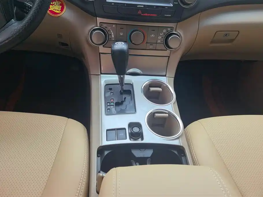 Toyota Highlander 2013 — фото 16